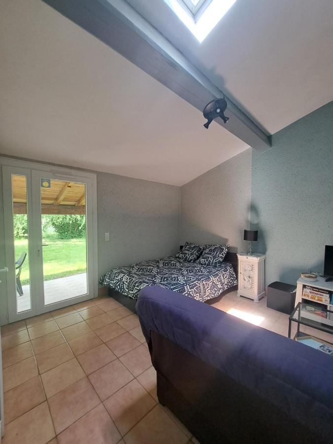 Studio Avec Jardin A 5 Min Du Parc Walibi Roquefort  Екстер'єр фото