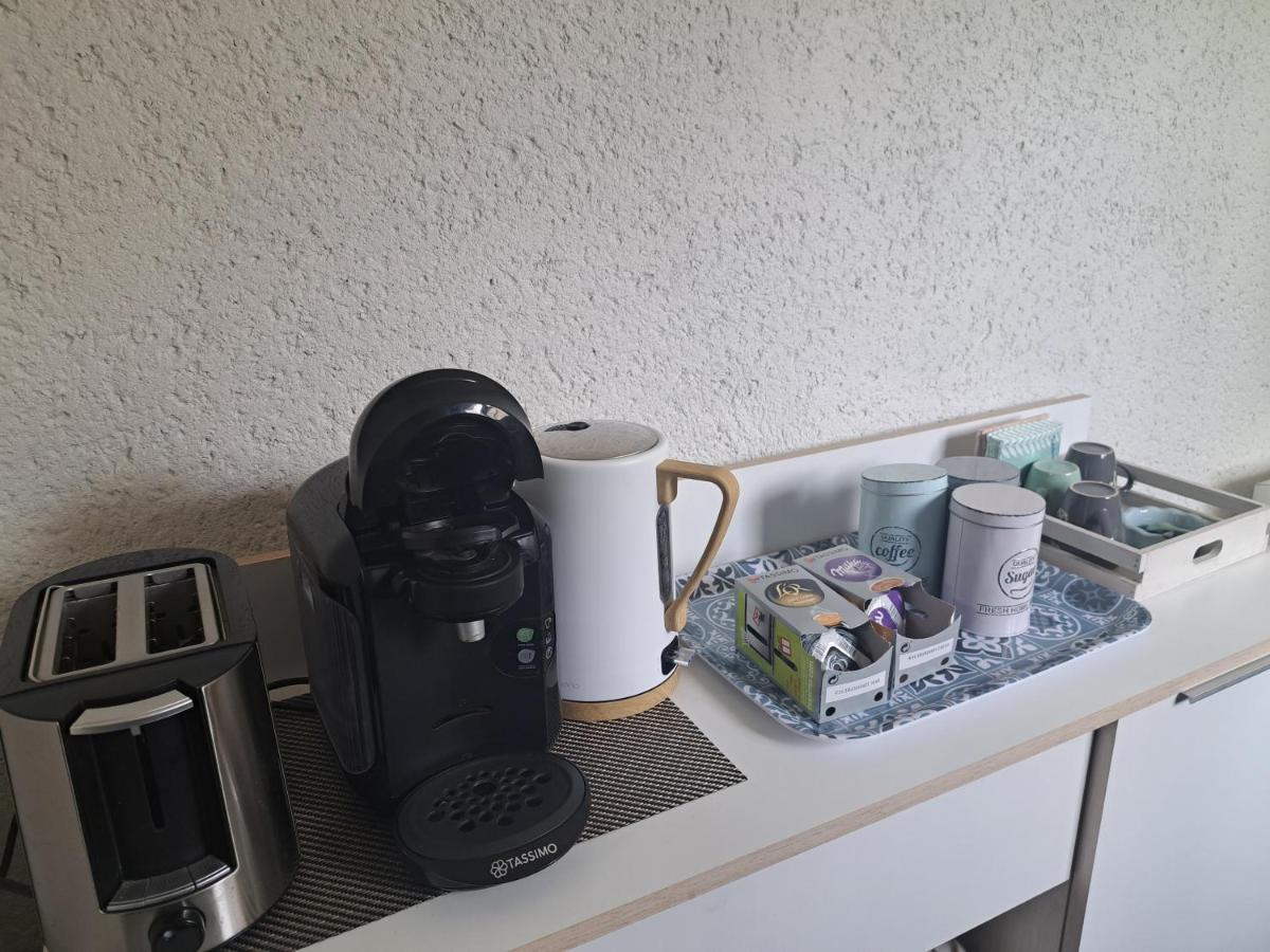 Studio Avec Jardin A 5 Min Du Parc Walibi Roquefort  Екстер'єр фото