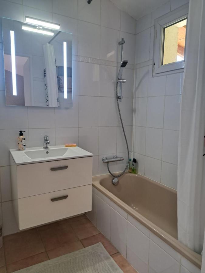 Studio Avec Jardin A 5 Min Du Parc Walibi Roquefort  Екстер'єр фото