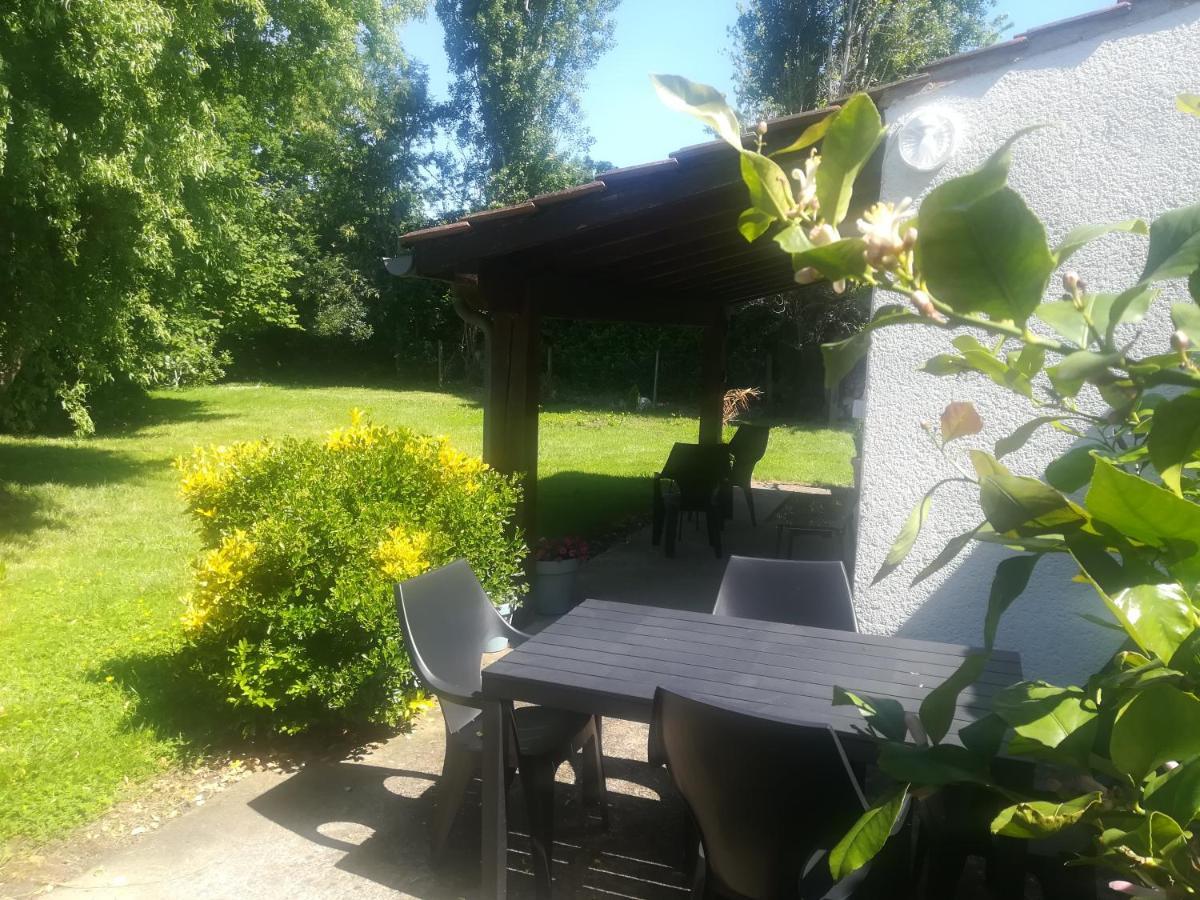 Studio Avec Jardin A 5 Min Du Parc Walibi Roquefort  Екстер'єр фото